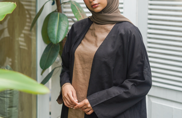 Abaya Sister